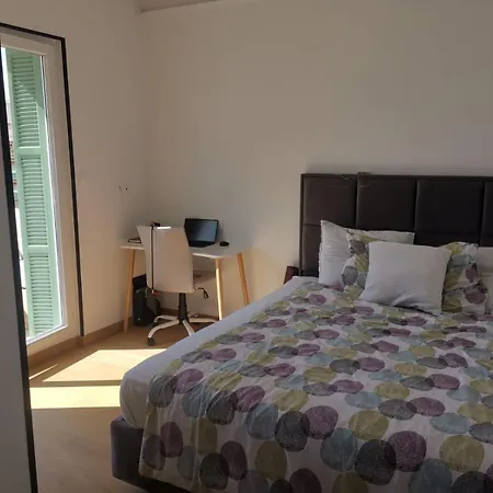 3 - Terrasses - * Juan-les-Pins